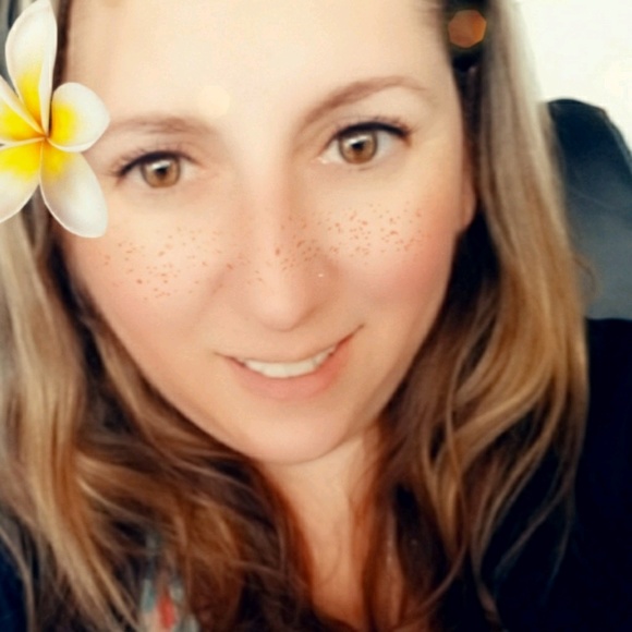 Meet your Posher, Shelby - Picture 1 of 1